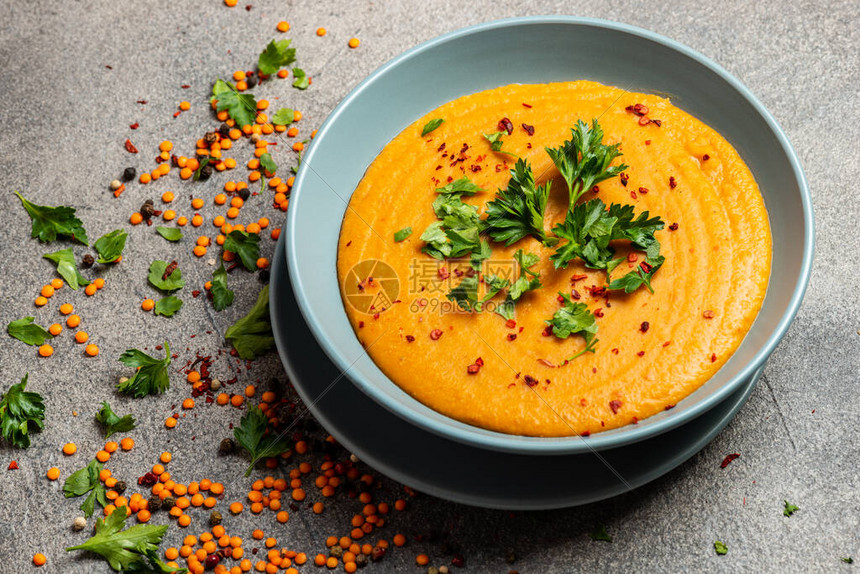 预制菜争议持续发酵,餐馆如何打消食客顾虑?